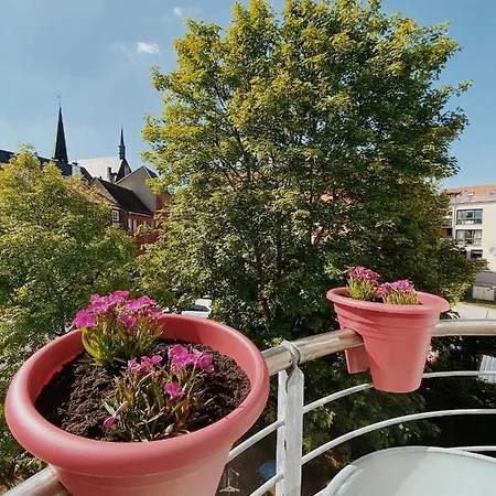 Appartementhaus Am Schloss * וויימר